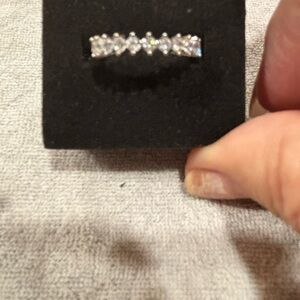 Elegant Silver Band Ring